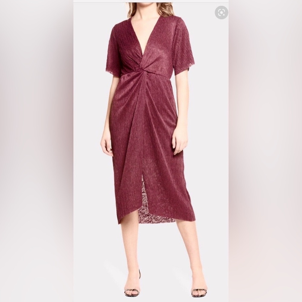 All In Favor Burgundy Pleated Midi Dress Medium Twist Front Wrap Party Wedding
